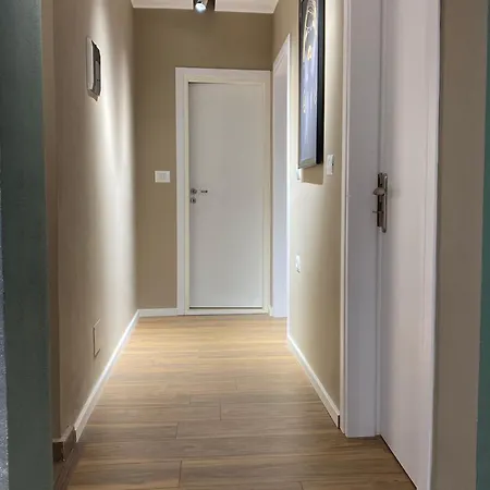 Novs Apartment3 Hotel *