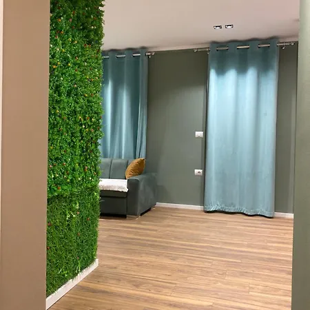 Novs Apartment3 Hotel *