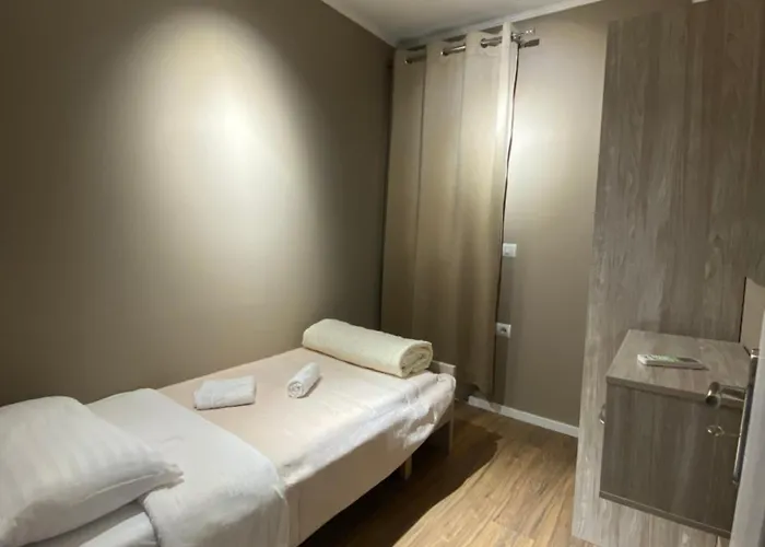 Novs Apartment3 Hotel Gjirokastra