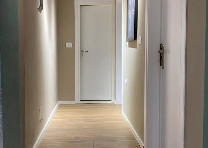 Novs Apartment3 Hotel *